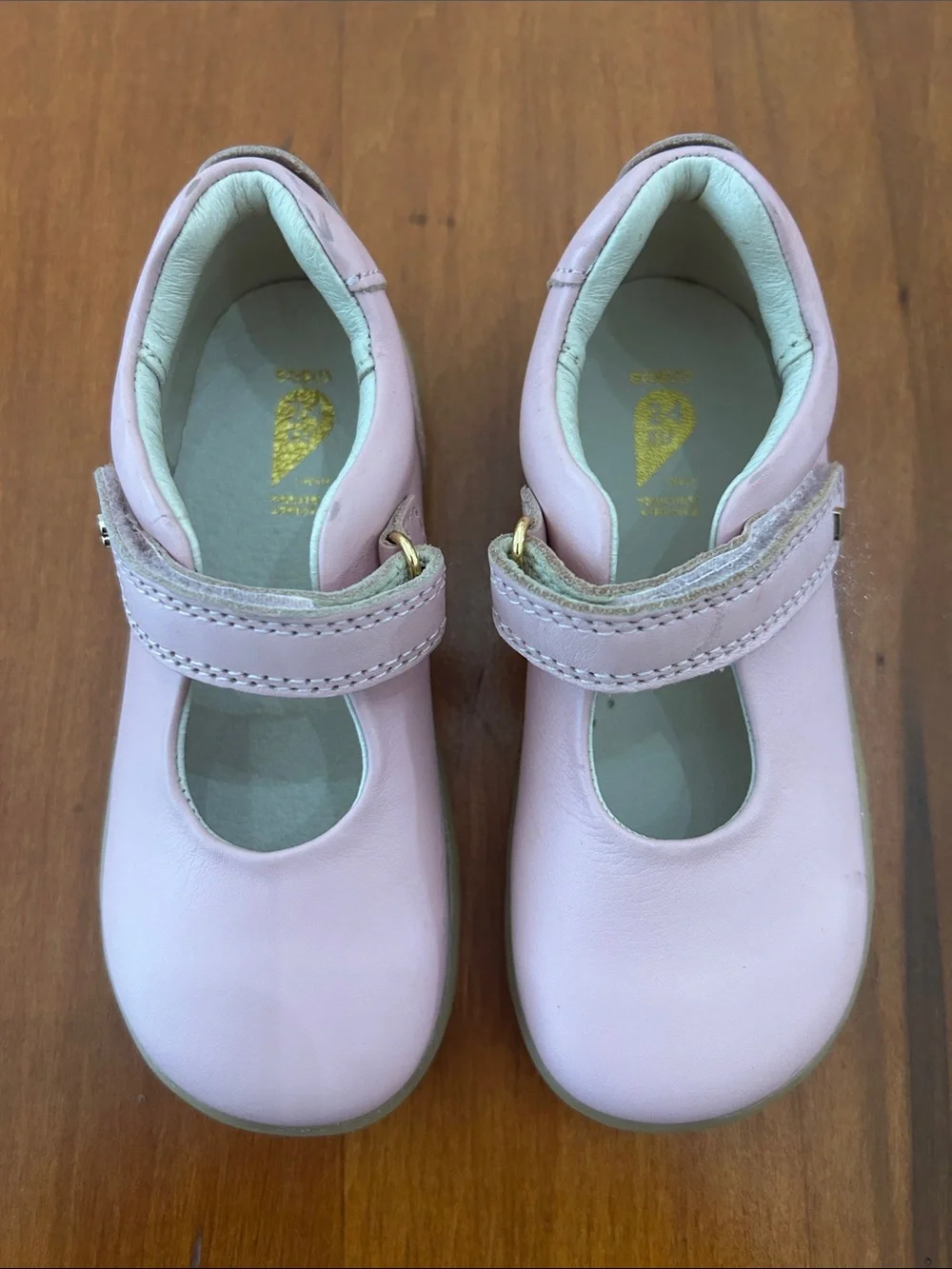 NWOB Bobux I-Walk Delight Girls Leather Soft Pink Shoe Size EU24 US8